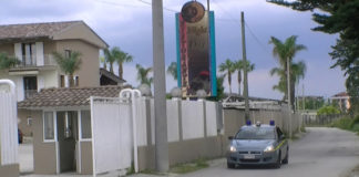 VIDEO – Trentola Ducenta: sequestro da 5 milioni a ex consigliere Cassandra, per la Dda politico di riferimento di Zagaria