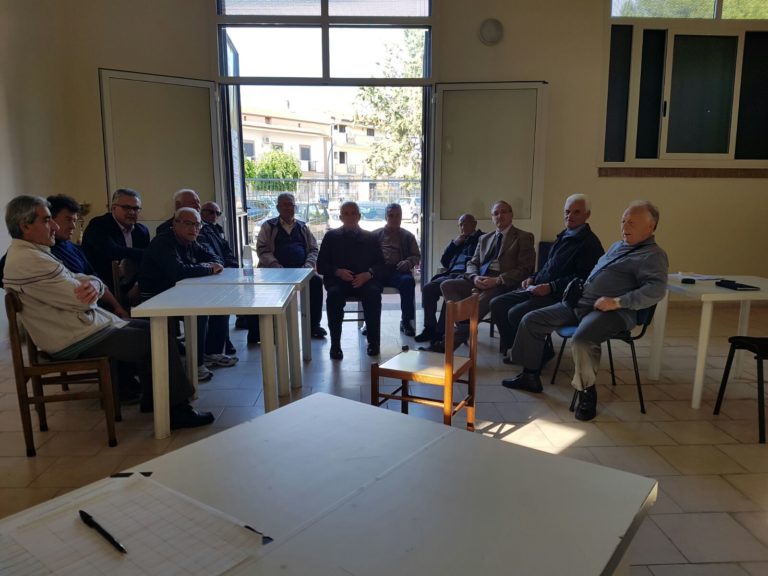 Capodrise, Filippo Topo incontra gli anziani e promette: laboratori per tramandare tradizioni
