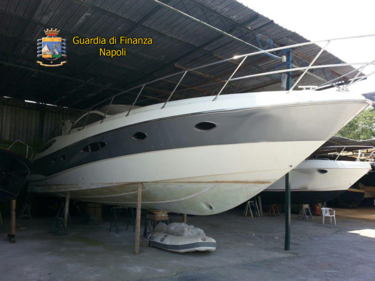 Camorra: sequestrato yacht da 500mila euro a ‘rampollo’ clan Contini