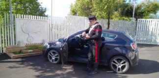 Cerreto Sannita: viola posto di blocco, abbandona l’auto e fugge a piedi