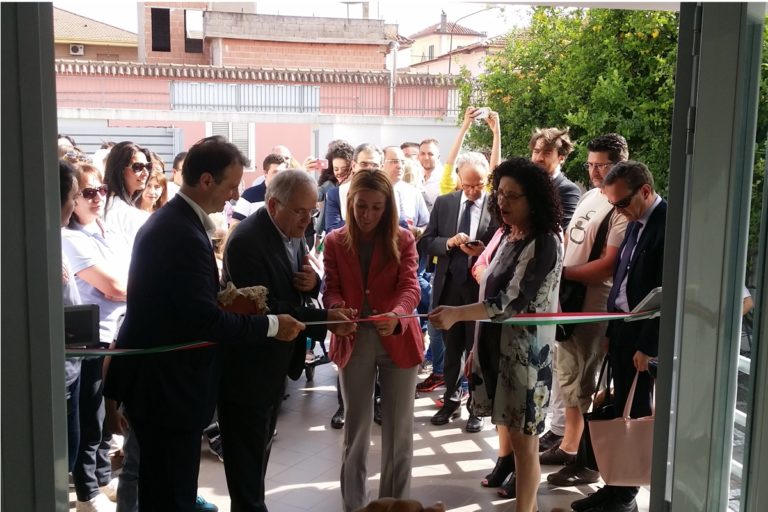 Casal di Principe: Casa delle associazioni in un bene confiscato, taglio del nastro con l’assessore regionale Marciani