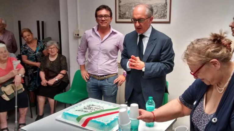 Caserta, Marino al centro anziani in via Roma: sempre al fianco di chi ha bisogno