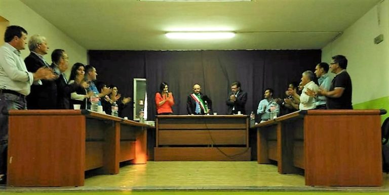 San Marcellino, primo consiglio comunale dell’era Colombiano