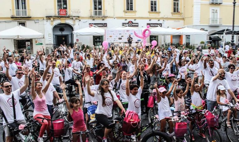 Capua. Grande successo per la pedalata in rosa.