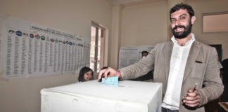 Aversa: candidati a sindaco al voto, Villano, Dello Vicario e Mazzoni di mattina. De Cristofaro alle 20