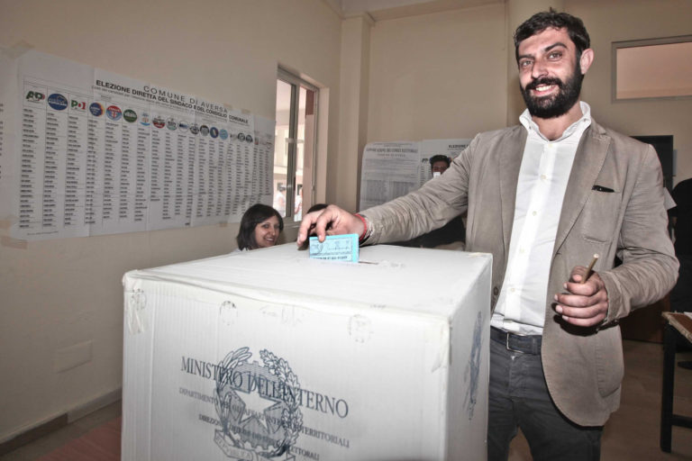 Aversa: candidati a sindaco al voto, Villano, Dello Vicario e Mazzoni di mattina. De Cristofaro alle 20
