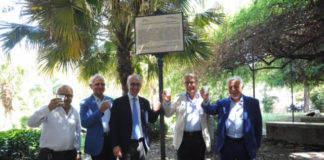 Caserta, una targa per celebrare la fontanina di Piazza Vanvitelli