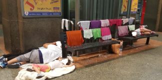 Aversa, famiglia vive e dorme nella stazione.I Verdi: dove sono i servizi sociali?