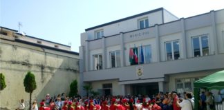 Capodrise: riaperto il municipio. Crescente: non sarà il palazzo del potere