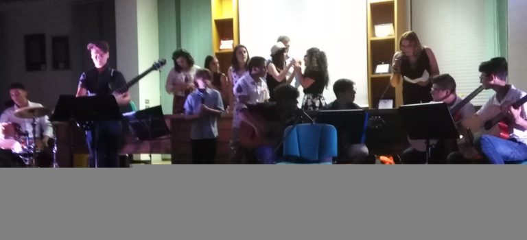Accademia Musicale Atellana, successo per l’esibizione in aula consiliare