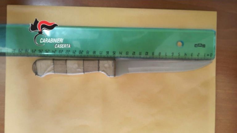 San Prisco: uccide compagna con 12 coltellate e si costituisce