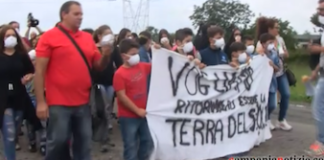 VIDEO – Gricignano, mobilitaizione totale contro Ecotransder, attesa per l’incontro di oggi