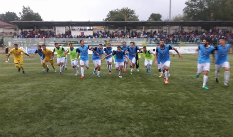 Calcio, Serie D. L’Agropoli esulta per la vittoria nel derby contro la Gelbison