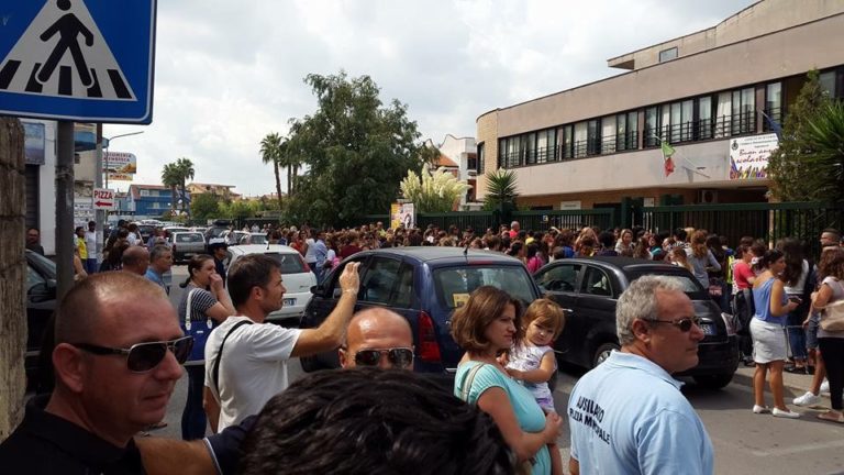 Scuola rione Campaniello: affondo di Noi Teverola