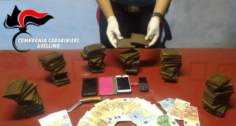 Serino: padre e figlia in manette, trasportavano sei chili di hashish