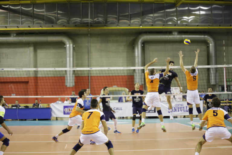 Trofeo Zeus, Sigma quarta. Terzo gradino del podio a Latina