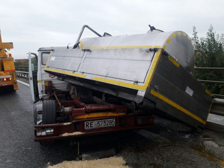 Lusciano. incidente a cisterna con 2000 litri di grasso animale