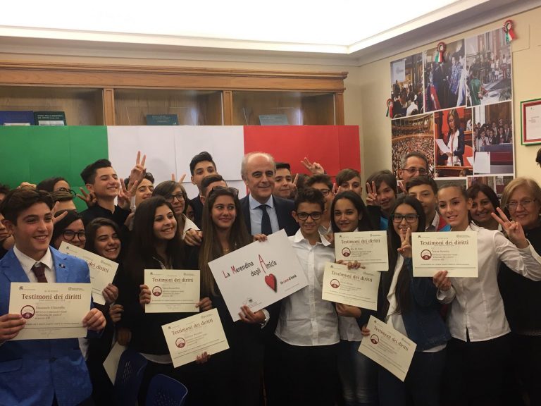 Testimoni dei diritti, il senatore Romano premia studenti di Succivo