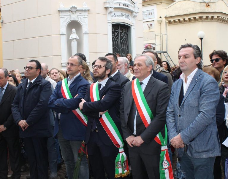 Fratamaggiore, Commemorazione defunti: celebrazione con monsignor Spinillo