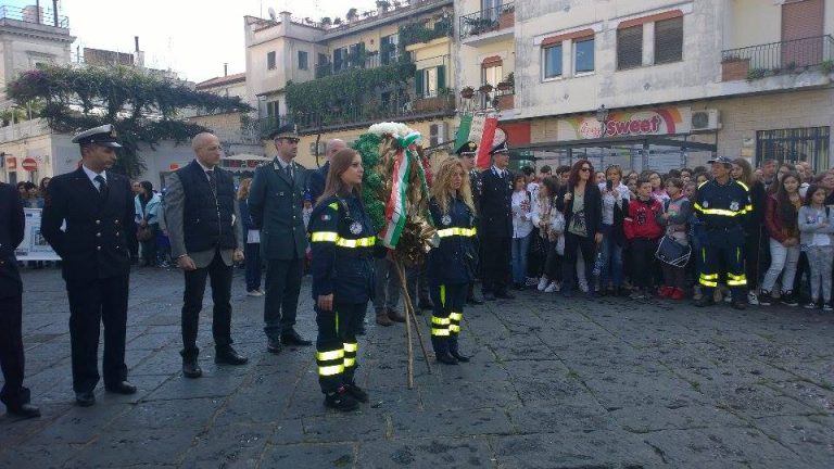 Aversa, celebrata la giornata delle Forze Armate