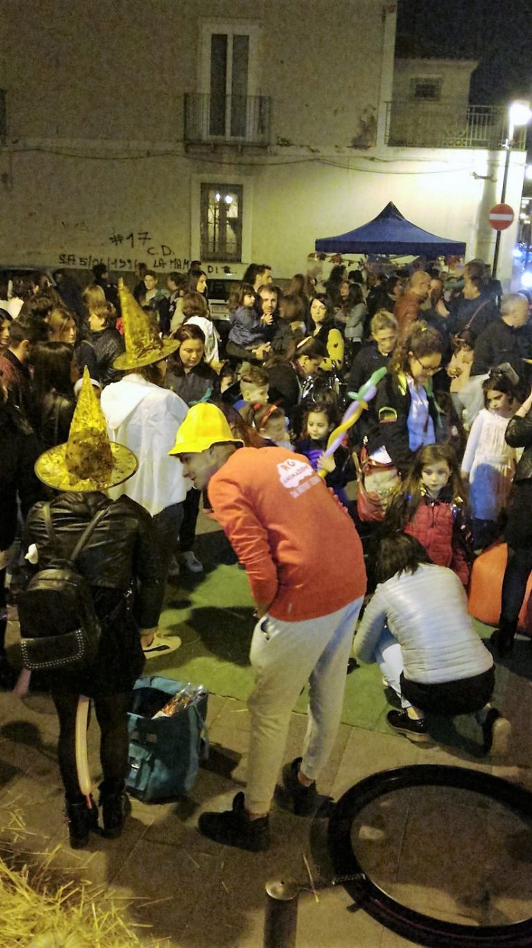 San Marcellino, la festa di Halloween è in piazza municipio