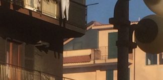 Aversa, scoppia incendio in via Amendola: pronto intervento dei vigili del fuoco