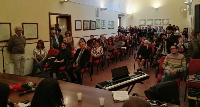Zucchero Amaro, Enrica Romano: “Un libro che ci spinge a guardarci dentro”