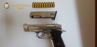 Napoli: rocambolesco inseguimento in pieno centro, preso esponente del clan Vanella-Grassi