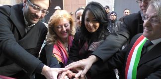 Aversa: l’assessore regionale Palmeri al taglio del nastro del centro per l’impiego