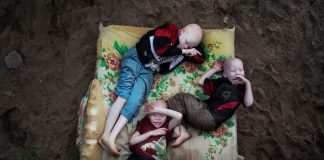 Castellammare di Stabia, Africaintesta presenta calendario solidale