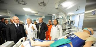 De Luca all’ospedale di Nola, taglio del nastro per nuova rianimazione: reparto di eccellenza