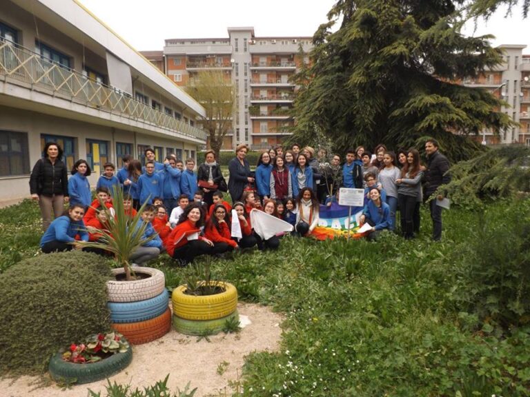 Santa Maria Capua Vetere. alla scuola Uccella giornata della pace con Agnese Ginocchio