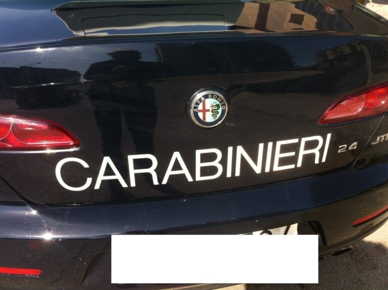 Castel Volturno: maltrattamenti e estorsioni alla moglie, in manette