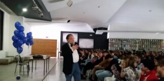 FOTO – Autismo, lodevole iniziativa al Liceo Artistico di Aversa: inclusione e integrazione per superare le differenze