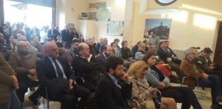 Ex macello gremito per la presentazione di Maddaloni nel cuore