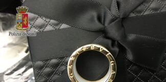 Contraffazione e ricettazione gioielli, cinque denunciati al Tarì. Chiuse anche sette ditte prive di licenza di ps