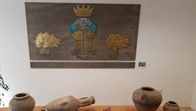 VIDEO – Marcianise: giovane arrestato per armi e droga, denunciata la madre. In casa reperti archeologici