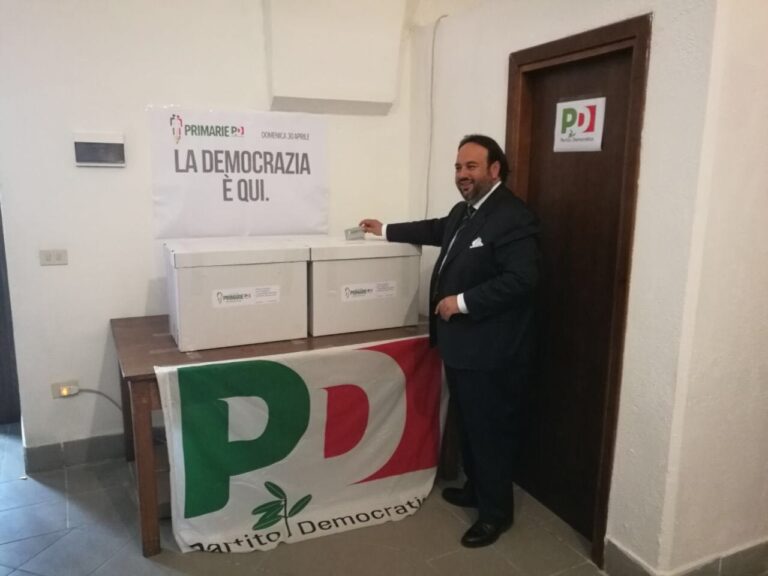 Primarie Pd, Valentino: da Benevento in bocca al lupo a Renzi