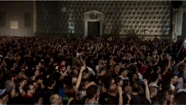Napoli, cinquemila in piazza del Gesù per Goran Bregovic