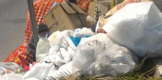 Cesa, terzo giorno con i rifiuti in strada: insorge l’opposizione