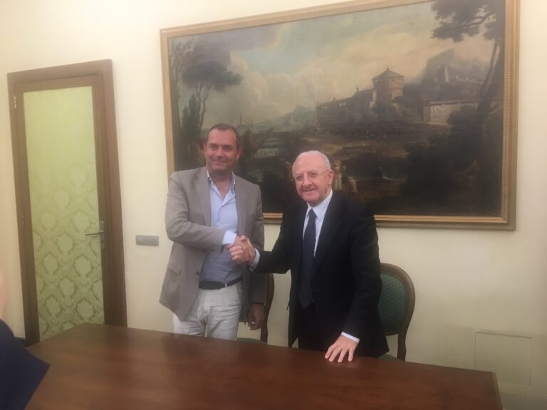 Napoli, De Luca-De Magistris firmano cinque accordi di programma