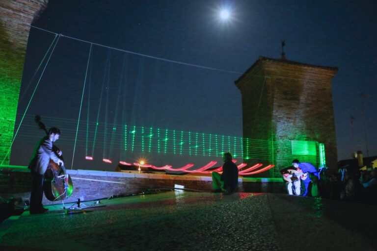 Un’arpa di luce e un’intervista impossibile: ancora sorprese a Settembre al Borgo