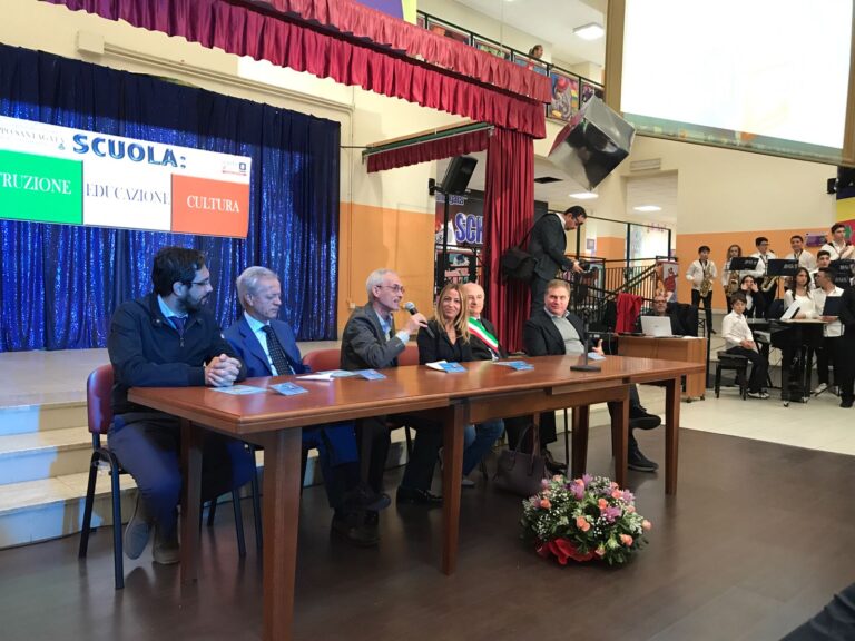 Gricignano, Scuola Viva: si apre l’anno con l’assessore Fortini