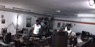 Fabbrica del falso a Castel Volturno, scatta il blitz della Finanza