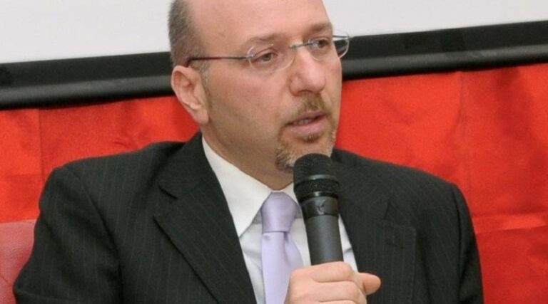 Marcianise, Velardi presenta la nuova giunta: ecco tutti i nomi, c’è anche Elpidio Iorio, fedelissimo di Brancaccio in cella per camorra