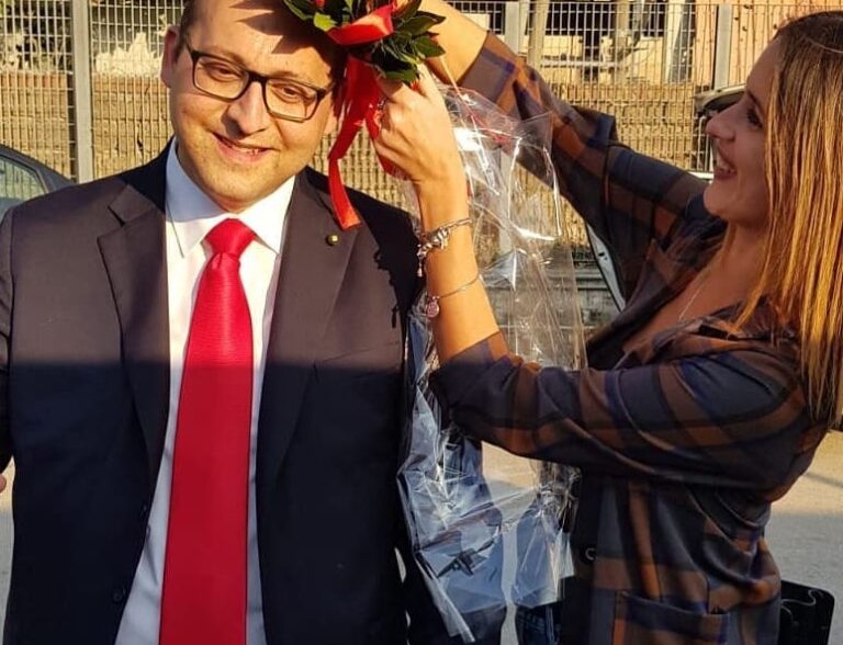 VIDEO INTERVISTA Orta di Atella, l’ex leader di Coraggio Pasquale Ragozzino spara a zero: “Mia cugina Castelli e gli altri sono stati incivili”. E sul suo siluramento: “Manovra di palazzo”