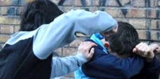 Bullismo choc a Sapri, violenza su 12enne: “Inginocchiati”. Video sul web