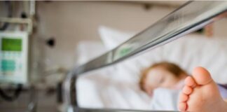 Bimbo di due anni è gravissimo in ospedale, i genitori sono casertani: sospetta inalazione di cibo