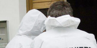 Tragedia in Campania, bimba di tre anni cade in piscina e muore: scattano indagini e inchiesta dalla magistratura