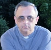 ESCLUSIVA-FOTO Orrore a Trentola Ducenta, il parroco don Michele Mottola scomunicato per pedofilia: ha abusato di una bambina dell’Azione cattolica. Ha anche rubato soldi della chiesa. In corso inchiesta della magistratura ordinaria